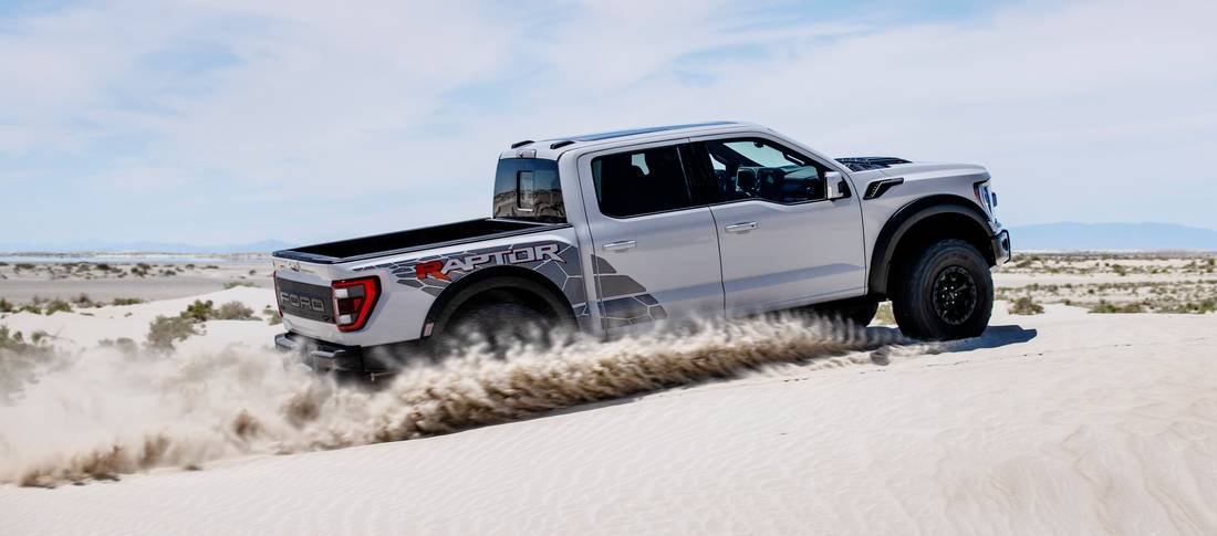 2023 F-150 Raptor R_exterior_ Avalanche Gray_ 04.jpg