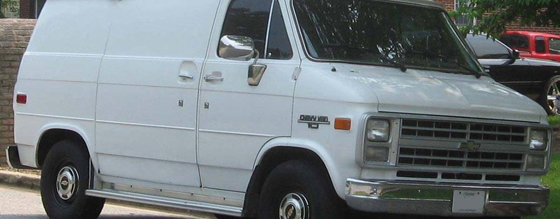 chevrolet-chevy-van-front