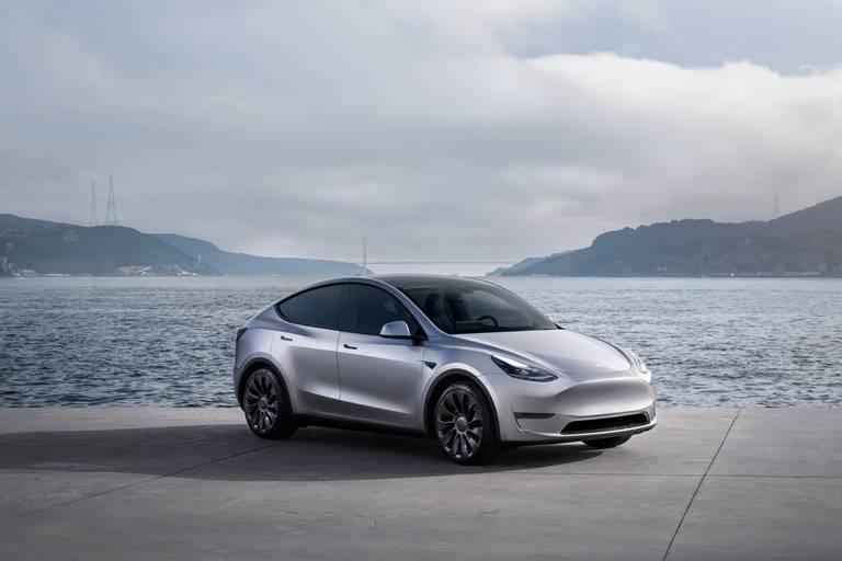 Tesla Model Y 1