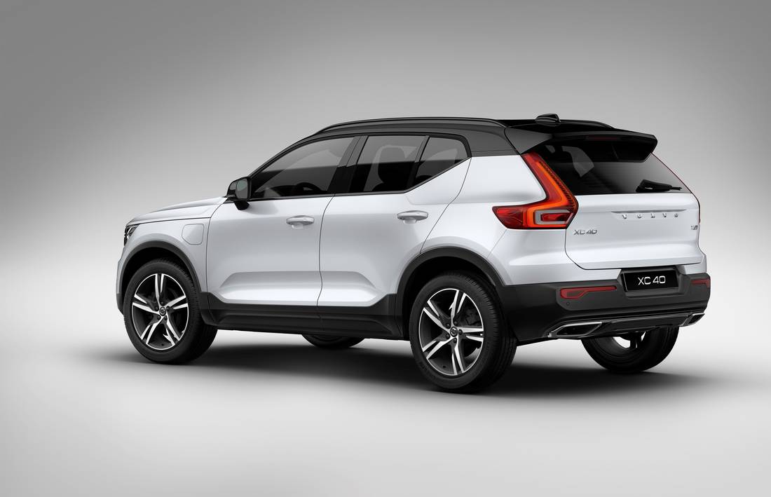 volvo-xc40-t5-twin-engine-back