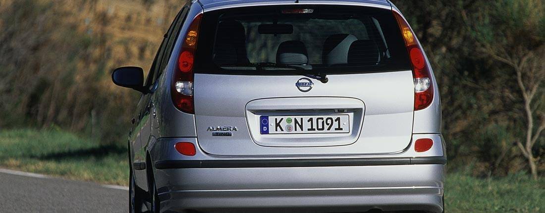 nissan-almera-tino-l-02.jpg