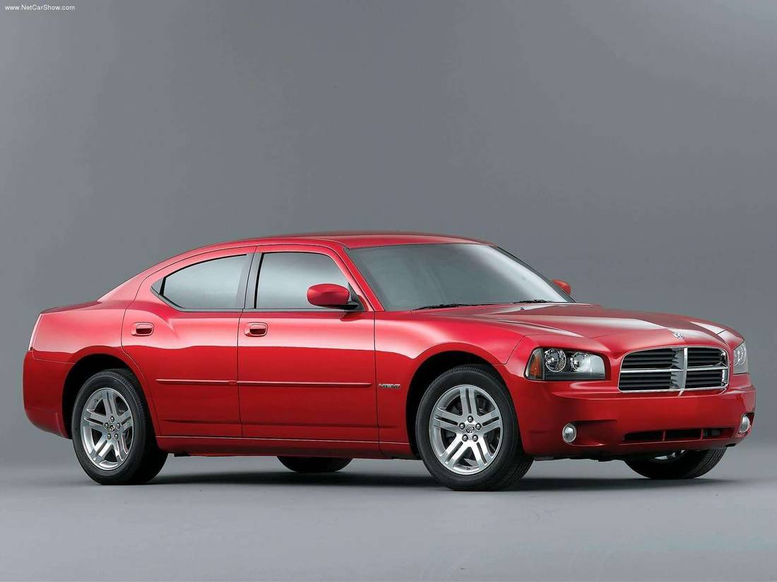 Dodge-Charger_RT-2006-1600-01.jpg