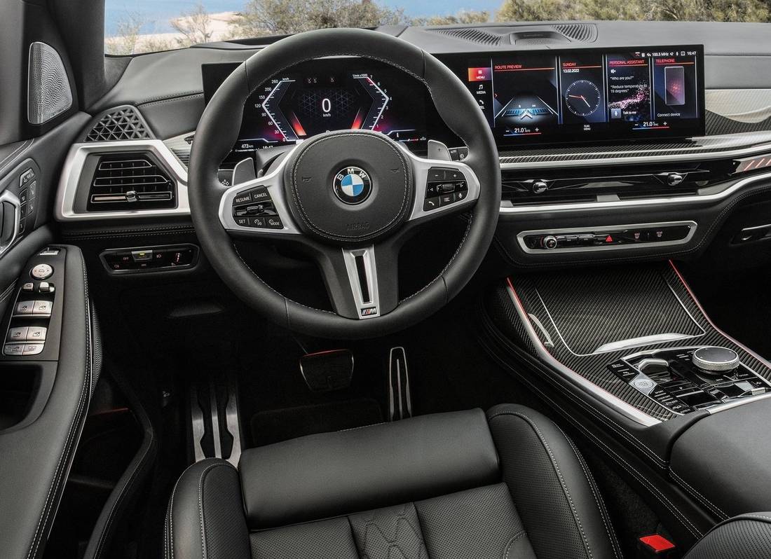 bmw-x7-m-interior