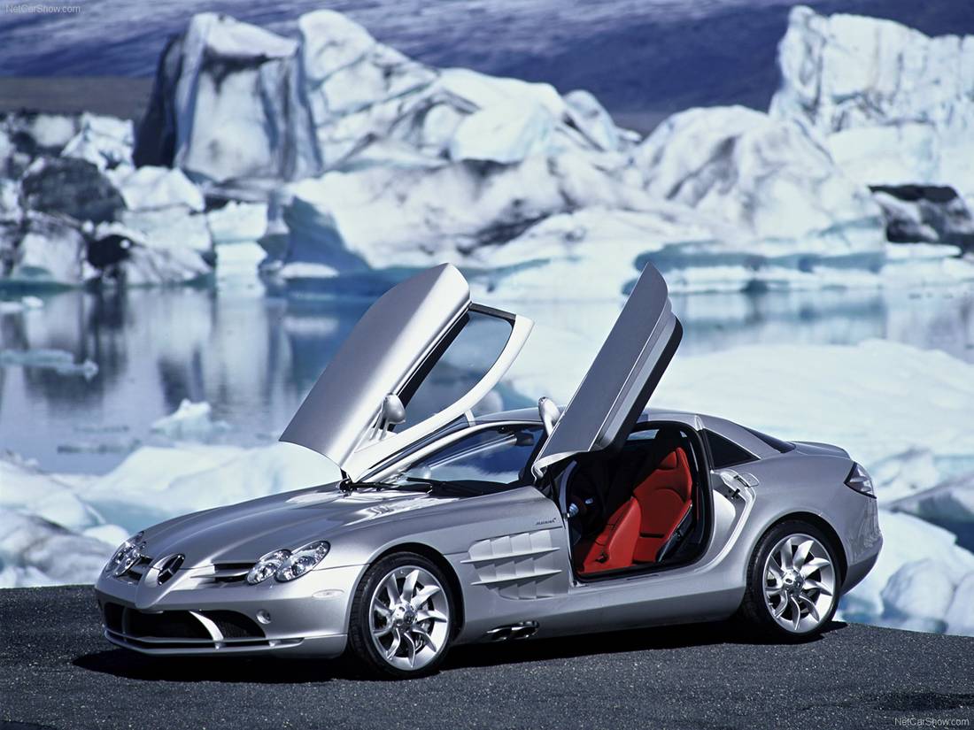 Mercedes-Benz-SLR_McLaren-2004-1600-10.jpg