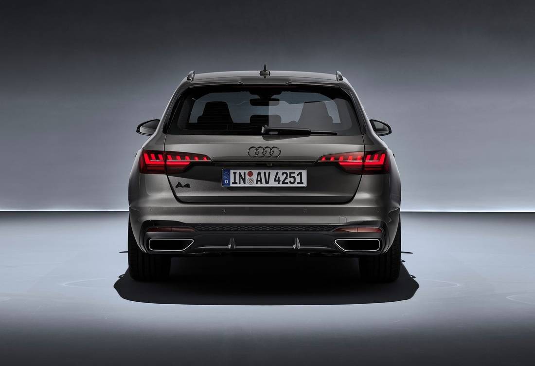 audi-a4-avant-back