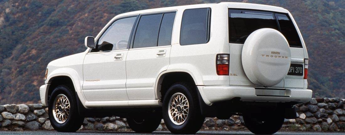 isuzu-trooper-side