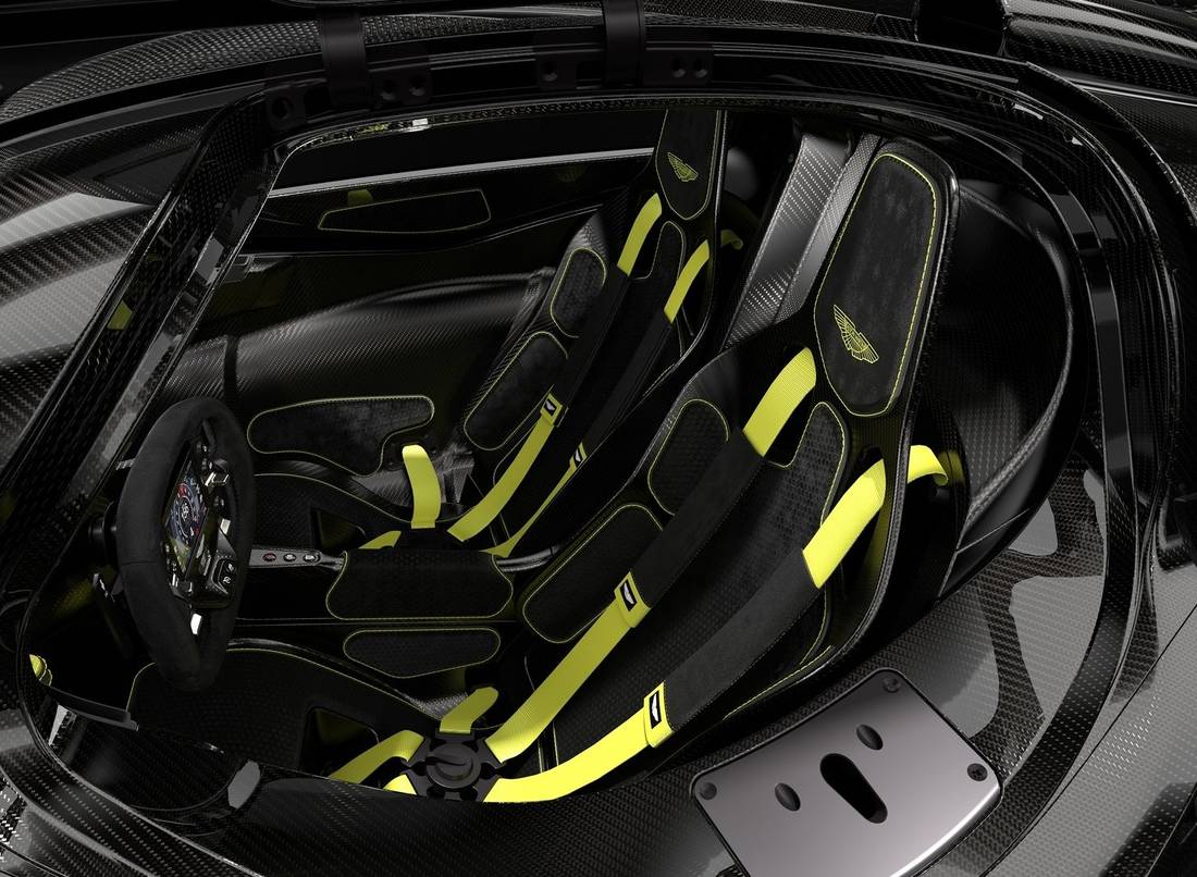 aston-martin-valkyrie-seats