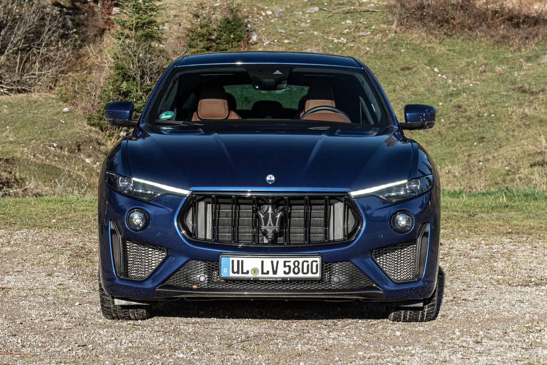 Maserati-Levante-Trofeo-V8-Front