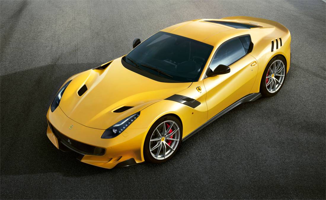 Ferrari_F12tdf_2low.jpg