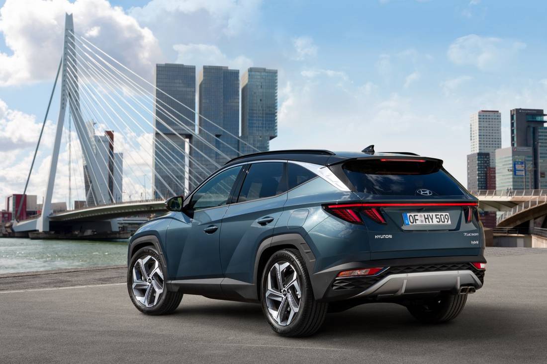 hyundai-tucson-hybrid-2020-back