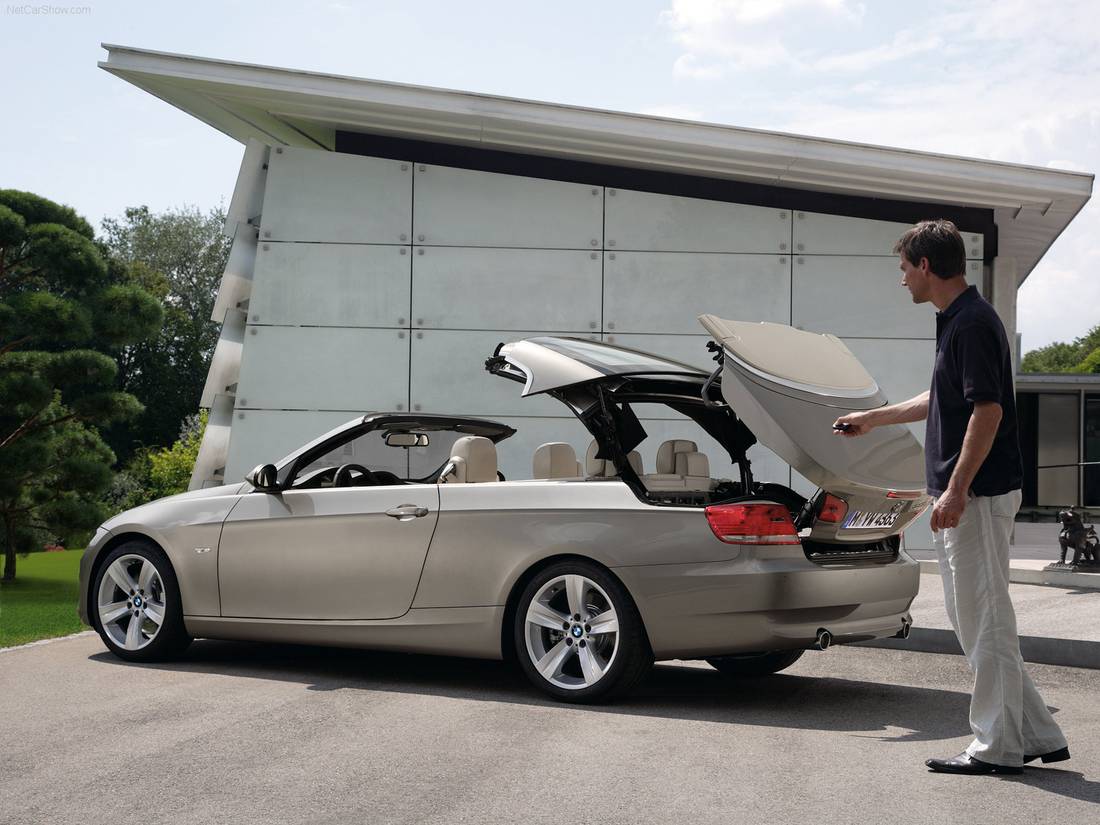 BMW-335i_Convertible-2007-1600-11.jpg