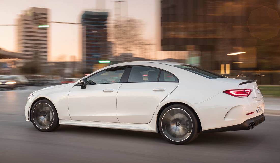 mercedes-benz-cls-side