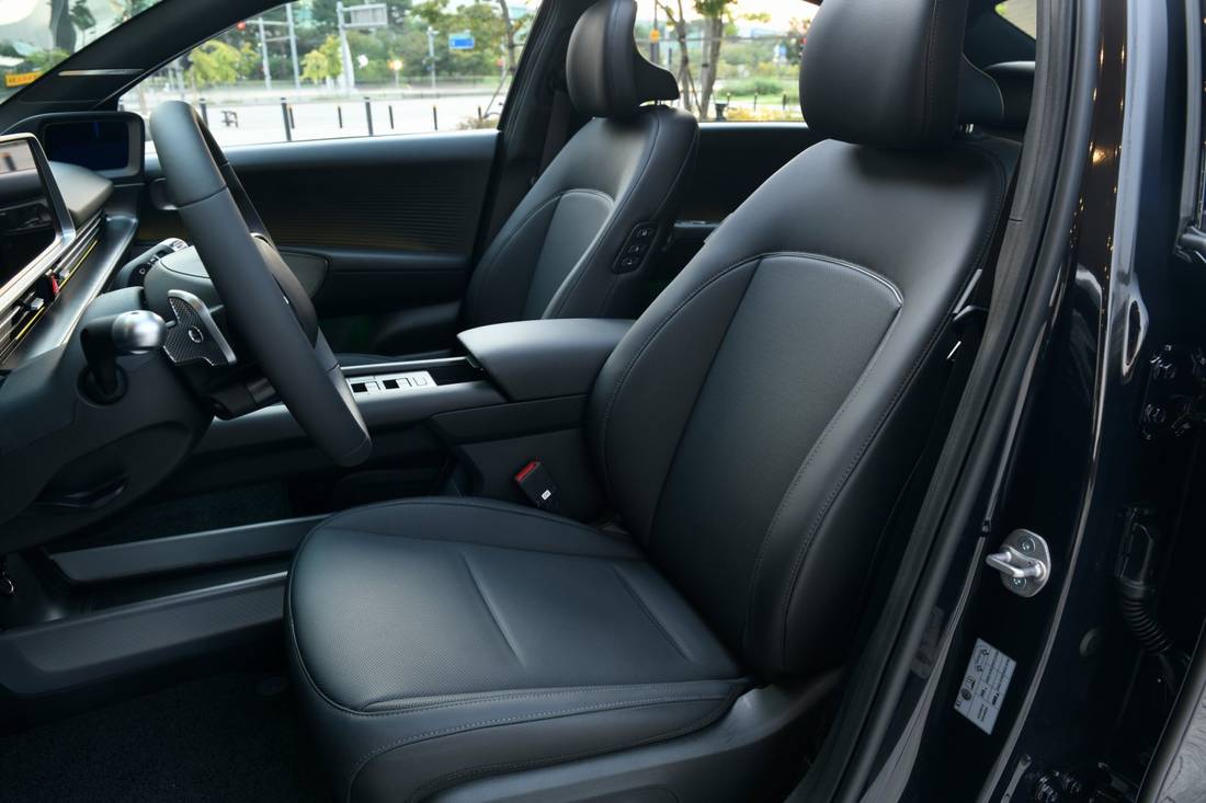 hyundai-ioniq-seats