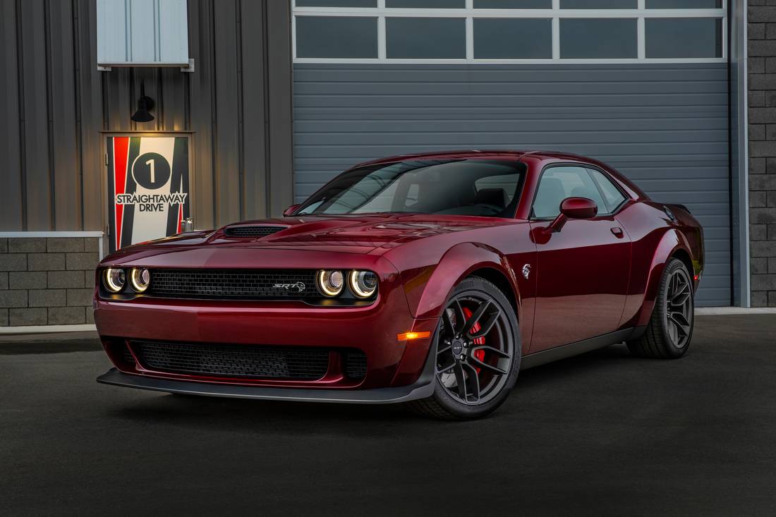 180307_Dodge_Challenger-SRT-Hellcat-Widebody_02.jpg