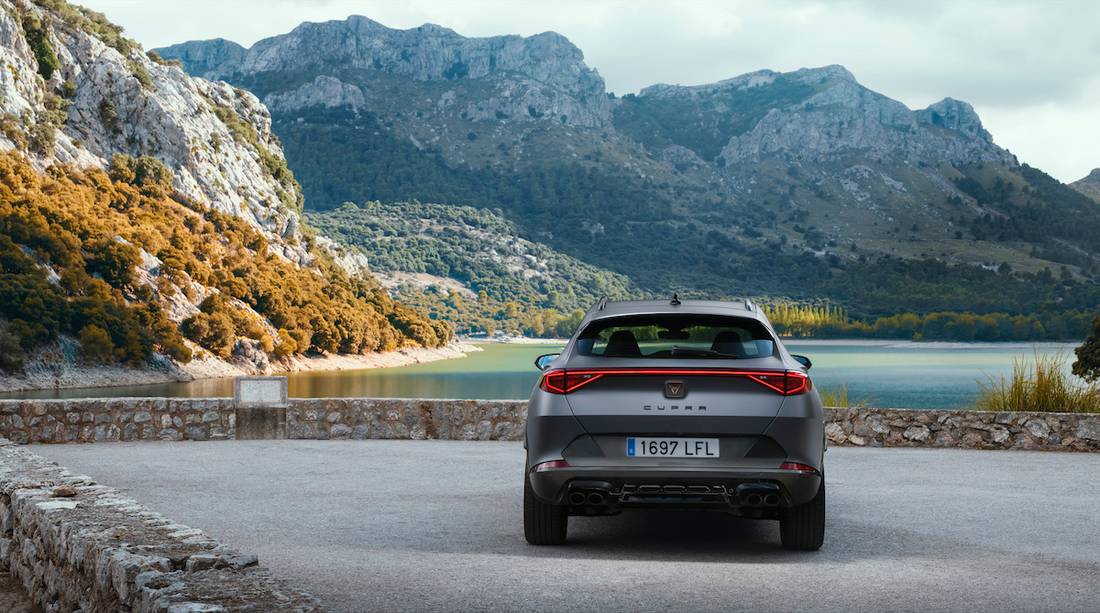 cupra-formentor-back