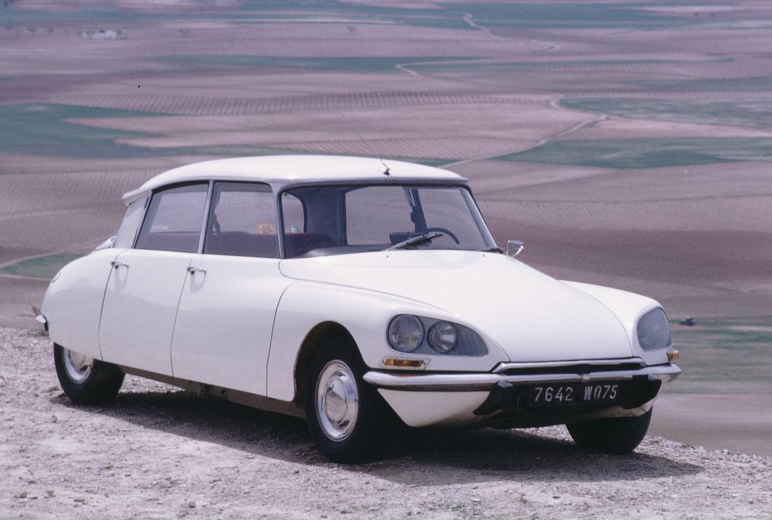 Citroen DS.jpg