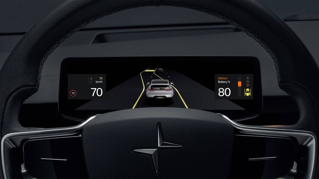 662521_20230105_Polestar_3_driver_display_with_Pilot_Assist.jpg