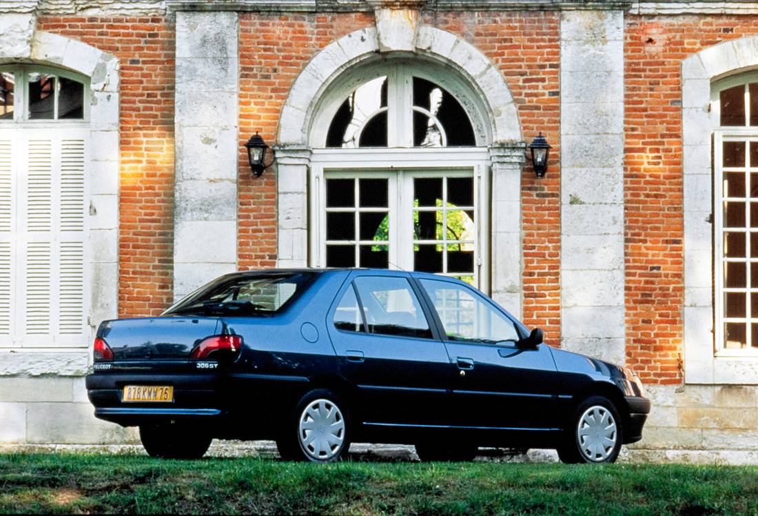 peugeot_306_sedan.jpeg