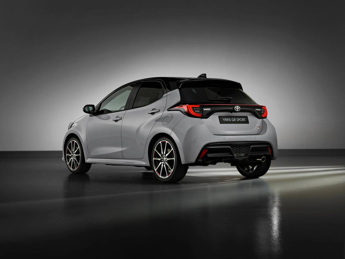 Yaris_GR_Sport_2022_AS24.jpg