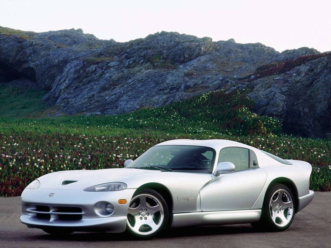 Dodge-Viper GTS-2000-1600-01