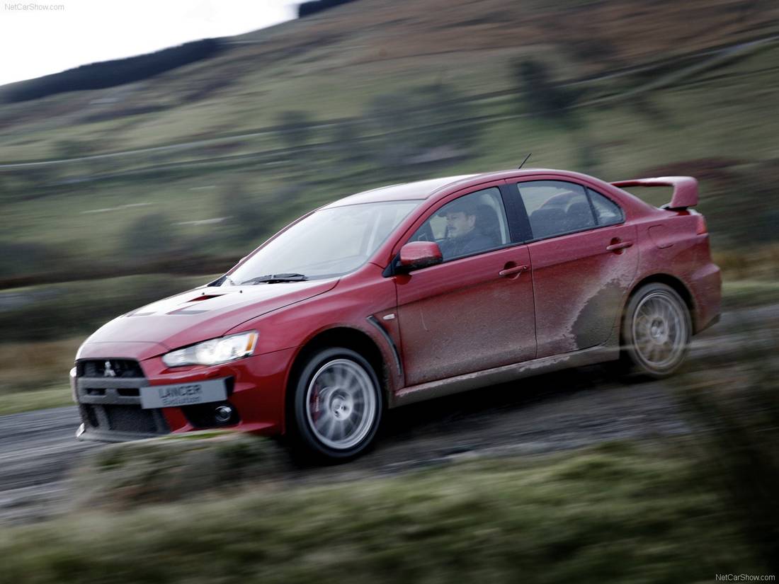 Mitsubishi-Lancer_Evolution_X-2008-1600-06.jpg